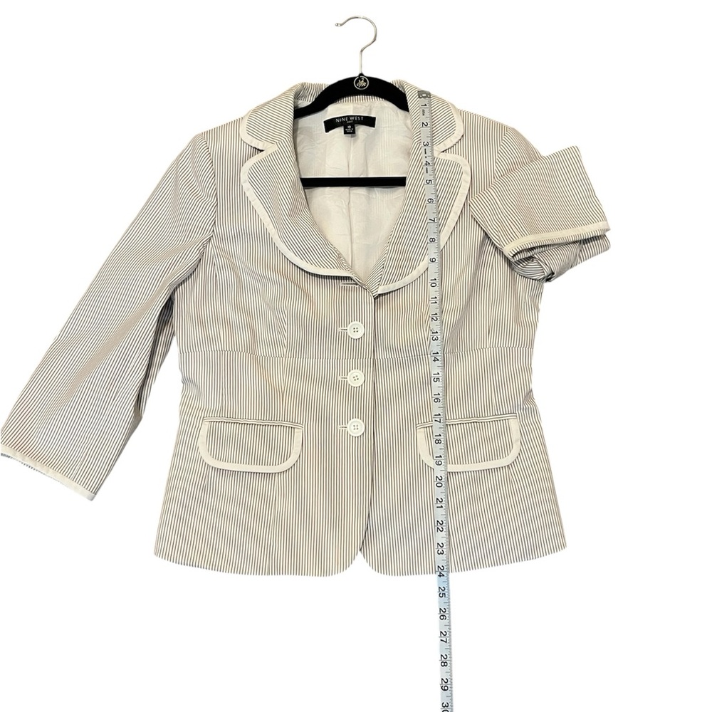 2 Piece Nine West Suite Pin-Striped Tan Cream Women's Blazer & Skirt Size: 10 - Picture 4 of 10